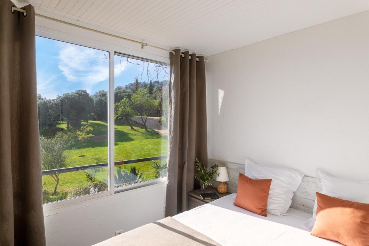 Helios Aparthotel 3*