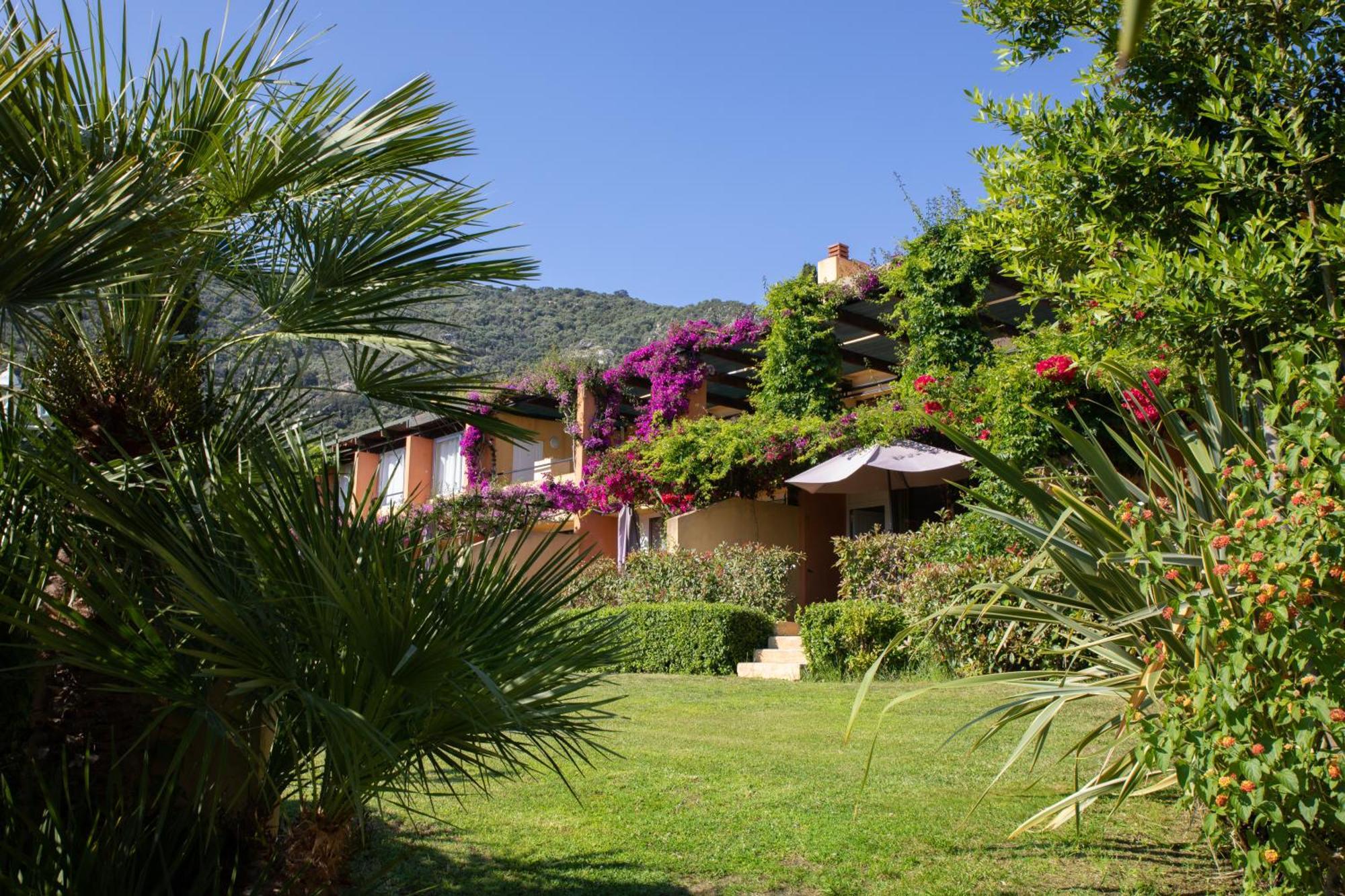 Aparthotel Helios 3*